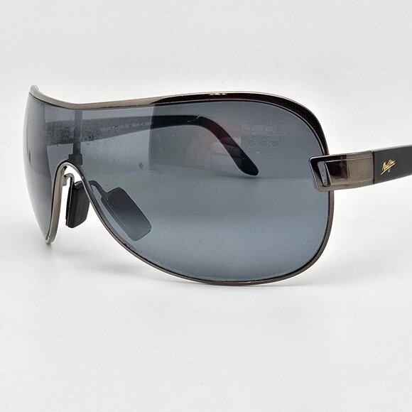 *SOLD* Maui Jim MJ-513-02 Maka Gunmetal Frame Polarized Grey Lens Sunglasses - Picture 1 of 12